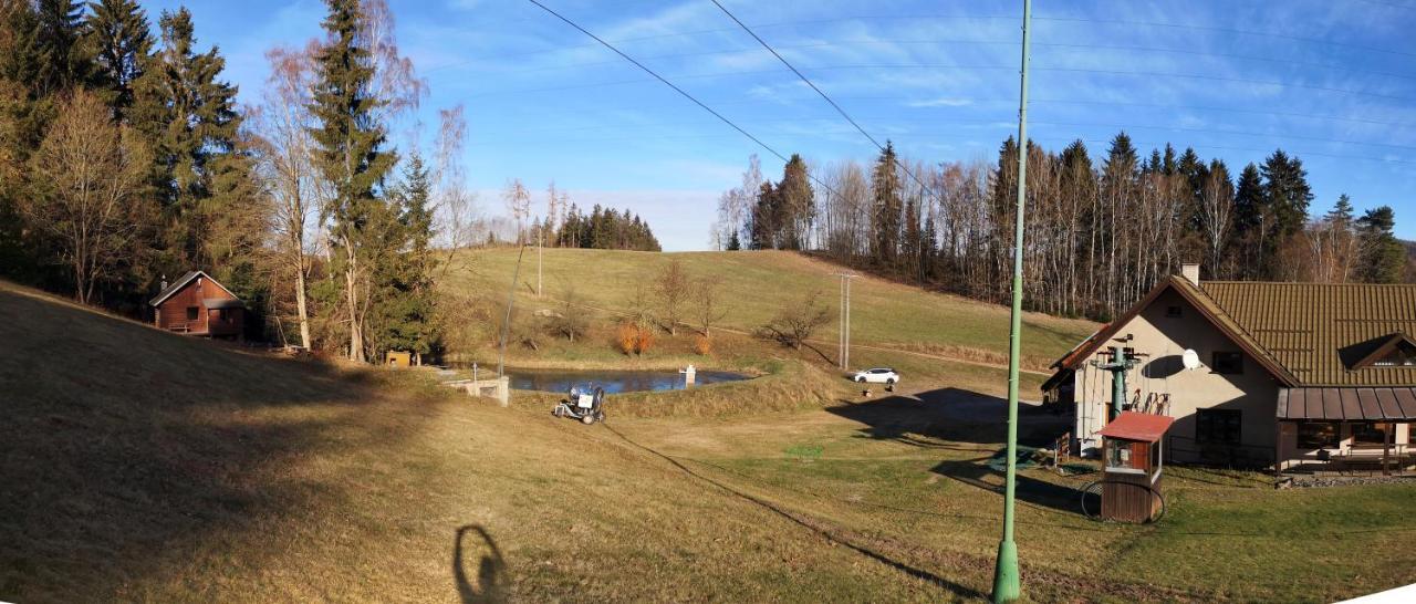 Srub Na Svahu Sjezdovky V Radvanicich Radvanice  ภายนอก รูปภาพ