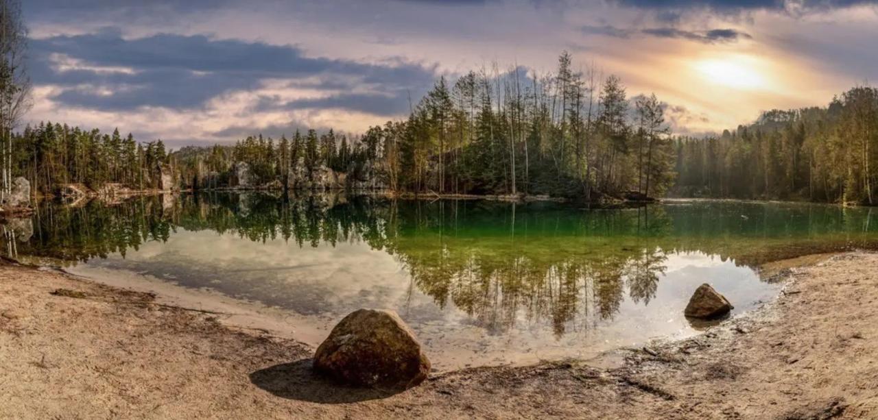 Srub Na Svahu Sjezdovky V Radvanicich Radvanice  ภายนอก รูปภาพ