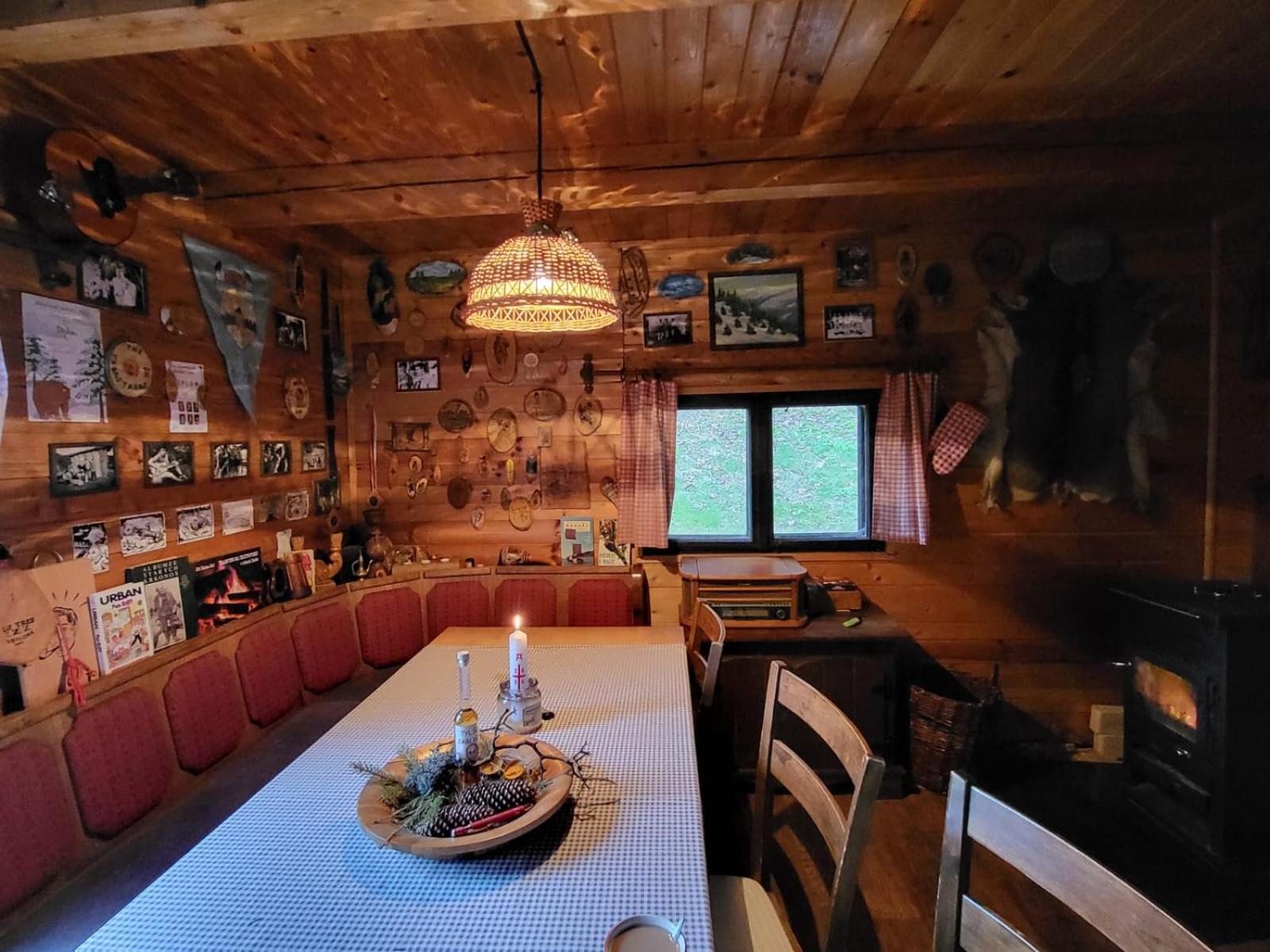 Srub Na Svahu Sjezdovky V Radvanicich Radvanice  ภายนอก รูปภาพ